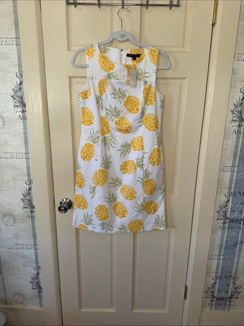 Brooks Brothers White Sleeveless Pineapple Print Shift Dress